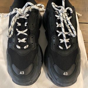 Balenciaga Triple S 43